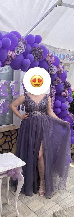 Официална рокля