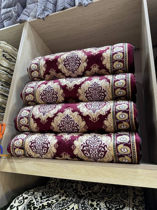 Ko'rpachalar toy paxta xar xil rasvetkada