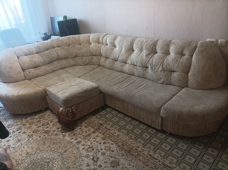 Продам диван недорого