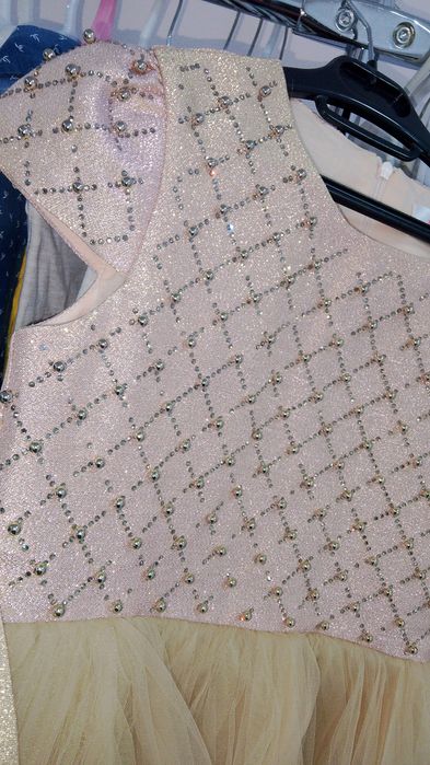 Отдам одежду большой объем