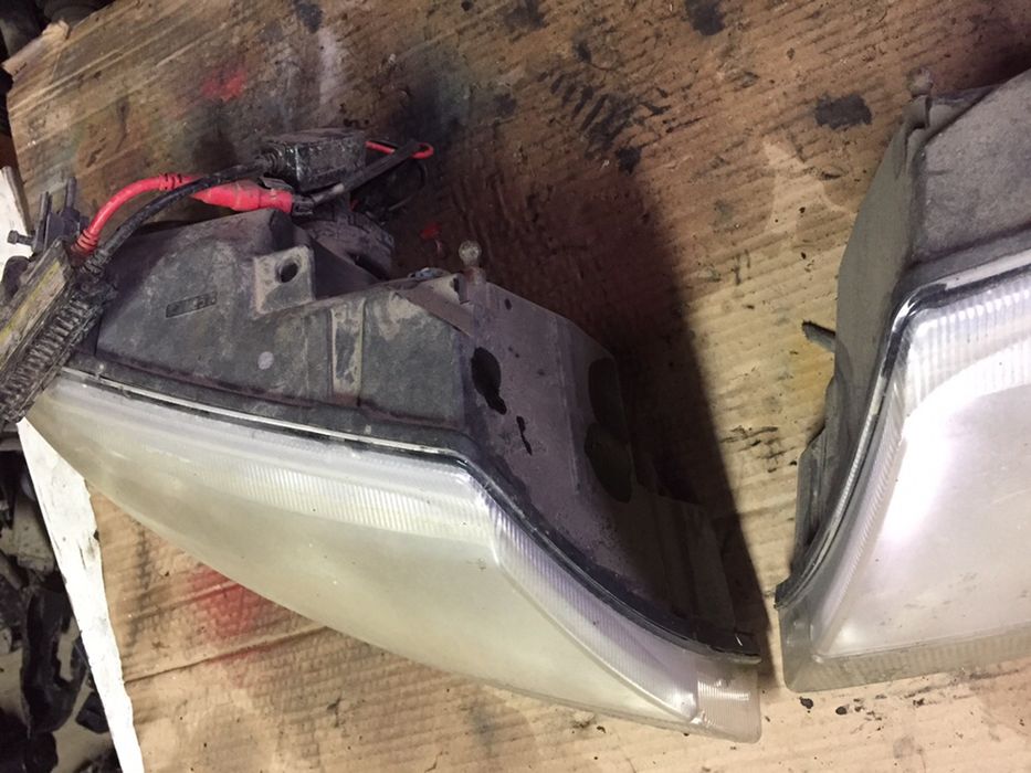 Far Xenon Stanga Dreapta Jeep Grand Cherokee An 2003/2006 Oferim Garatie