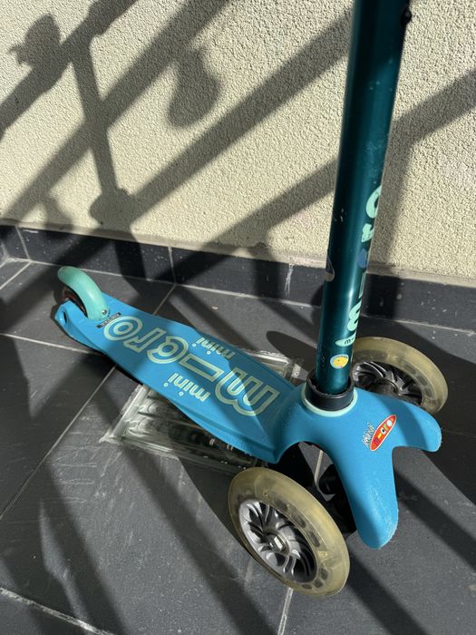 Тротинетка Mini Micro Deluxe Flux LED + звънец micro