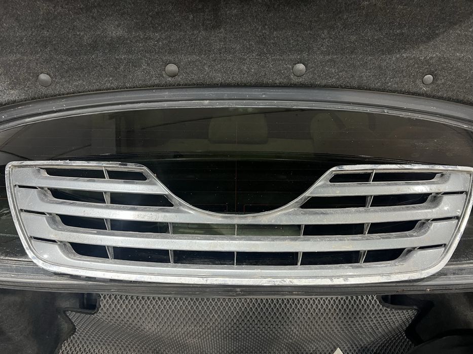 Продам решетку камри 40