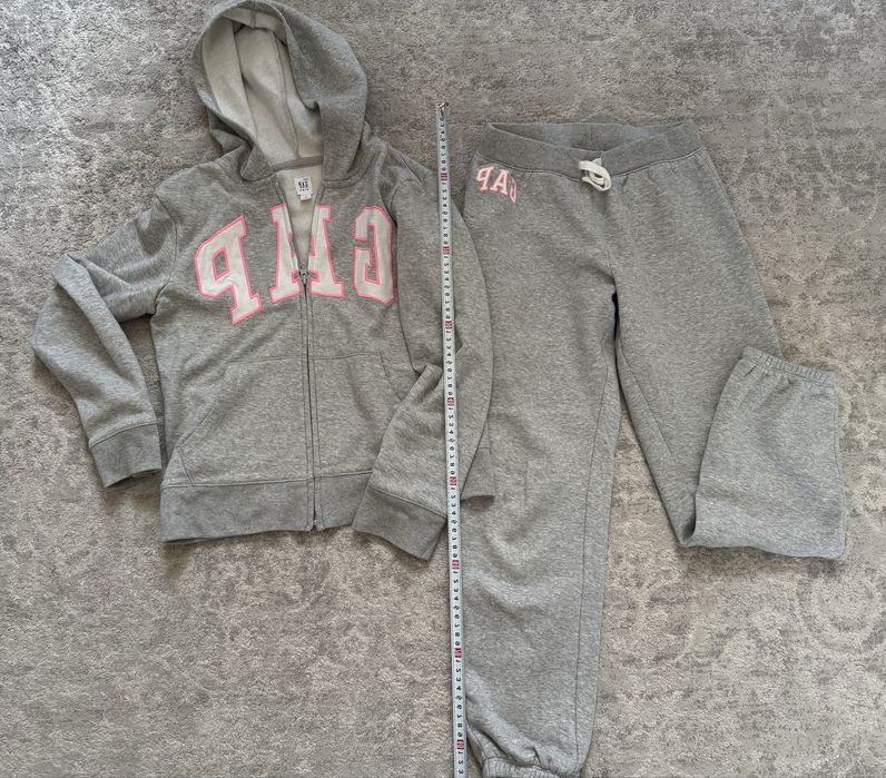 Костюм gap 9-10 лет