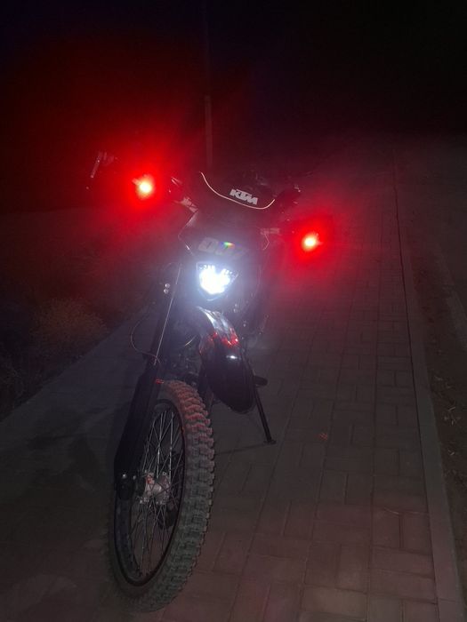 Мото продаётся эндуро 300куб