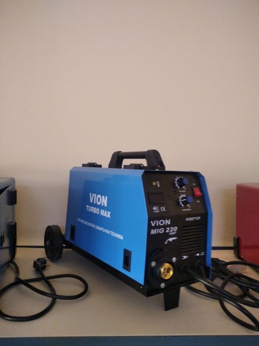 Телоподаващо MIG 220A Turbo Max