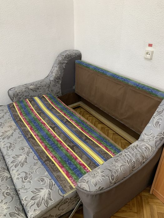 Продам диван в хорошем состоянии