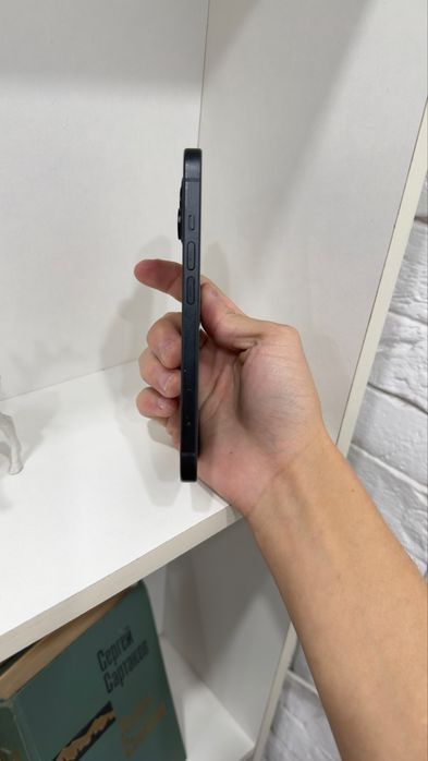 Iphone 15 128gb 92% 320 перезарядок