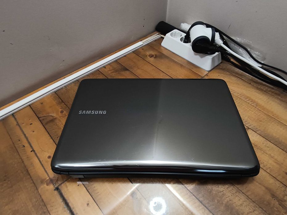 Лаптоп Samsung R540  - 15.6"