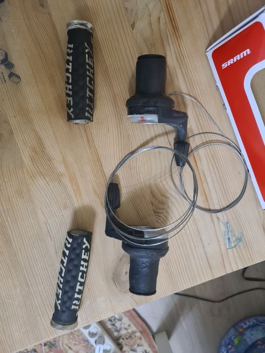 Рулевые переключатели(манетки)  sram x7