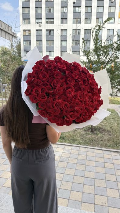 Метровые розы с доставкой