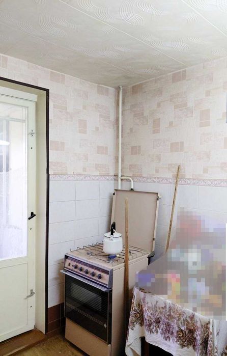 Чиланзар 15, 2 ком., 3 этаж, 2 балкона, кирпичный дом