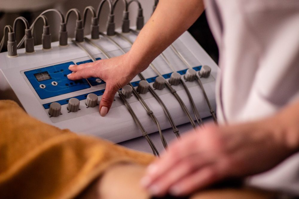 Ofer servicii profesionale de masaj si cosmetica