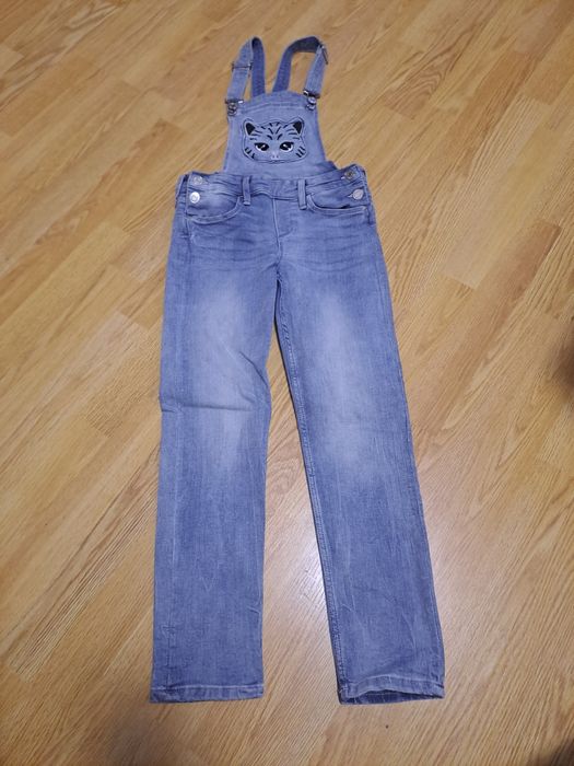 Salopeta de blugi marimea 134 cm, în stare f bună