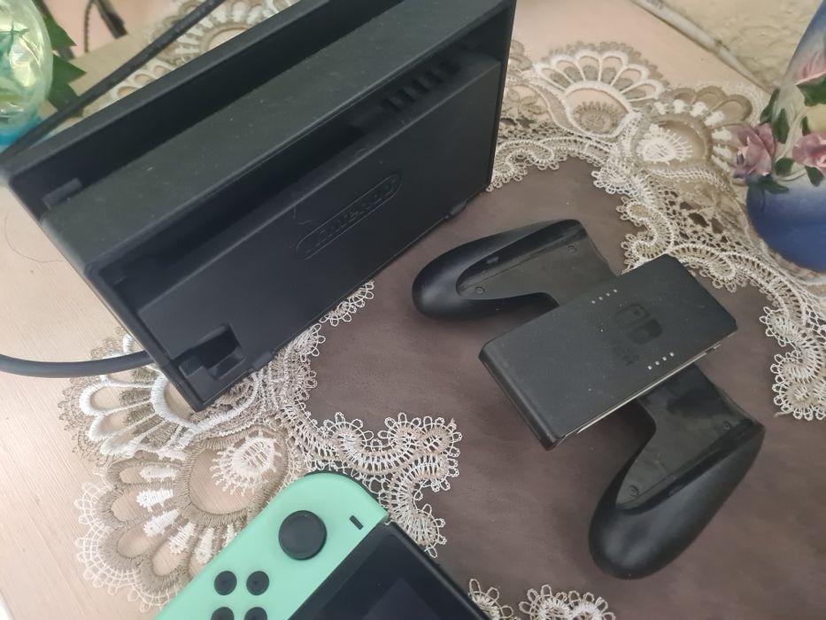 Продам nintendo switch прошитый