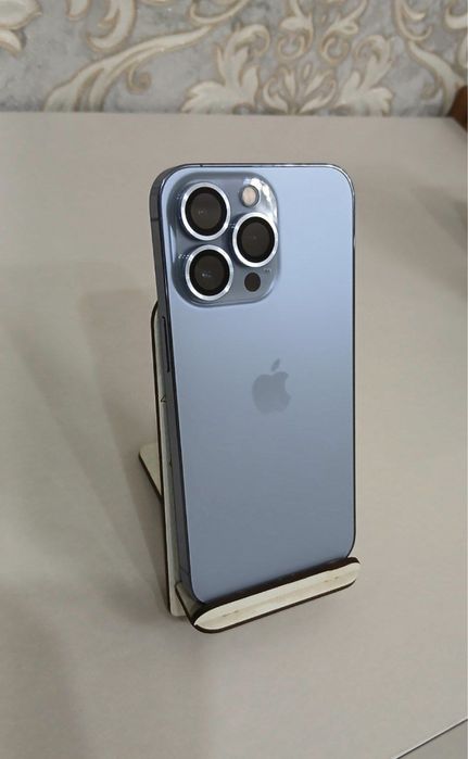 iPhone 13Pro Blue