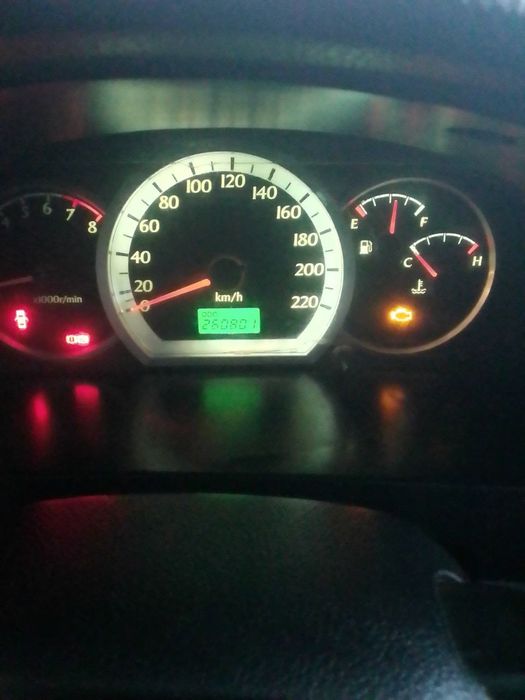 Lasetti 1,8 sotiladi