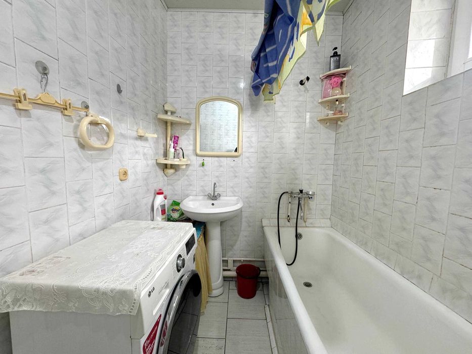 СРОЧНО Продается 3 комнатная 77 серия Водник 2 массив рядом РайГаз