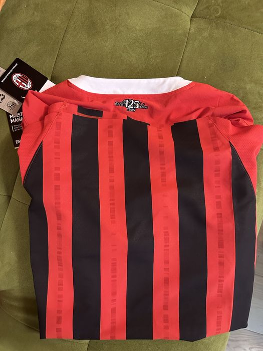 Тениска на Милан оригинална