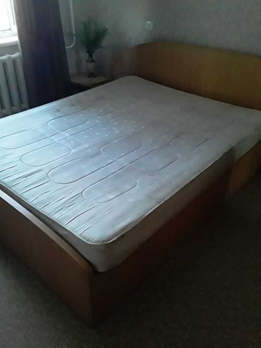 Продам кровать двуспальную  200* 160