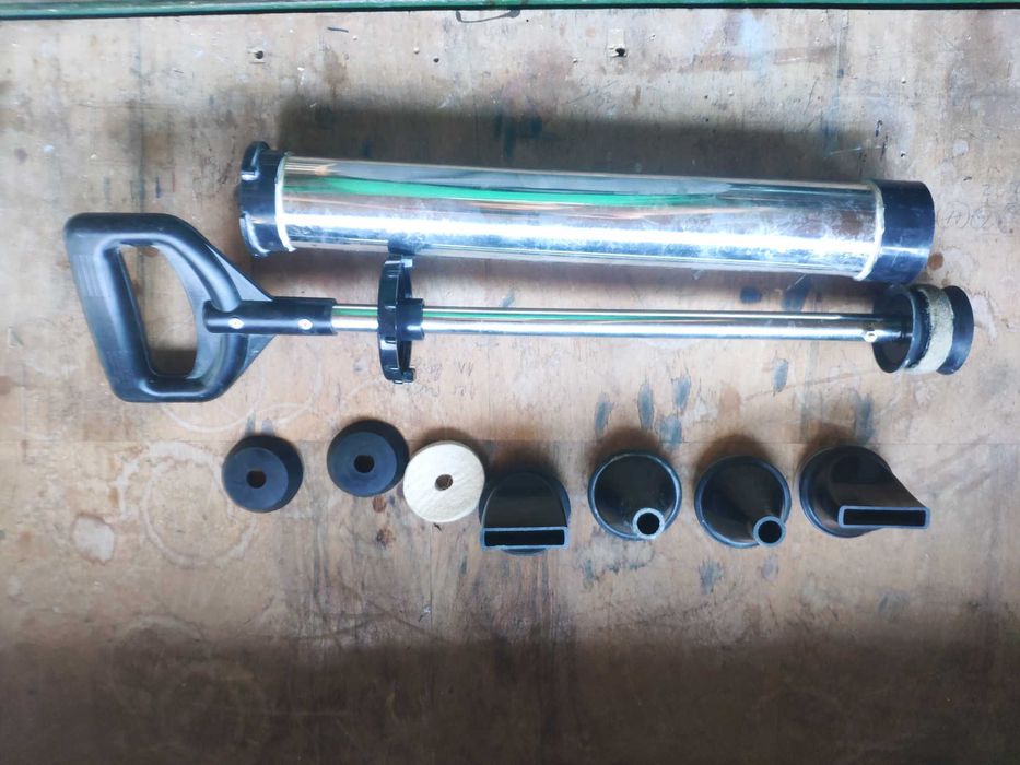 Продавам Щприц помпа за фугиране