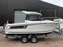 Лодка с гръцка регистрация Jeanneau Merry Fisher 605