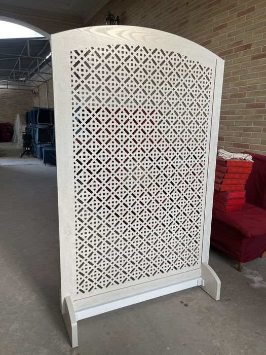 Janoza marosim uchun stul zontik