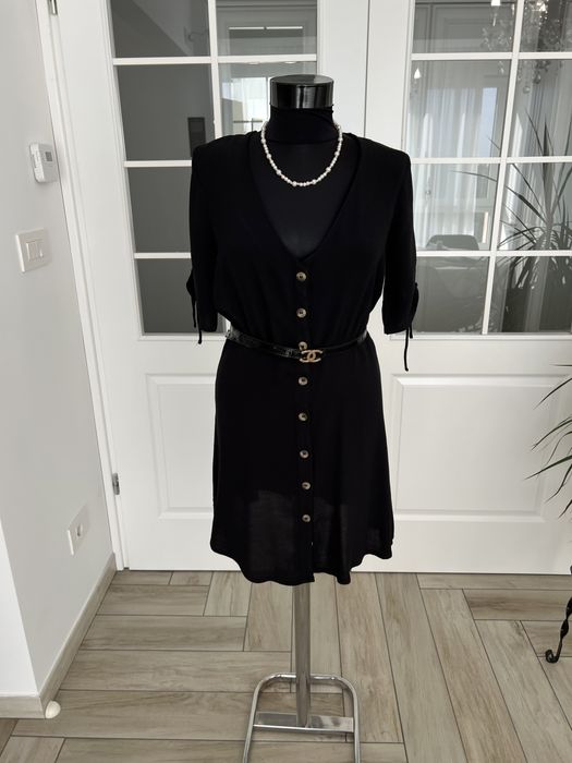 Rochie HM, neagra, cu nasturi, marimea 36 - S