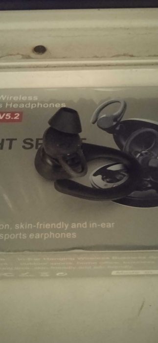 Продам блютуз наушники