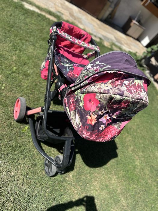 Бебешка количка Cosatto