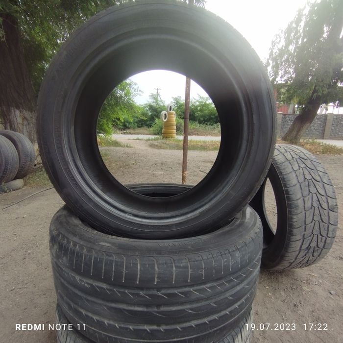 Продам пару шин 20р.