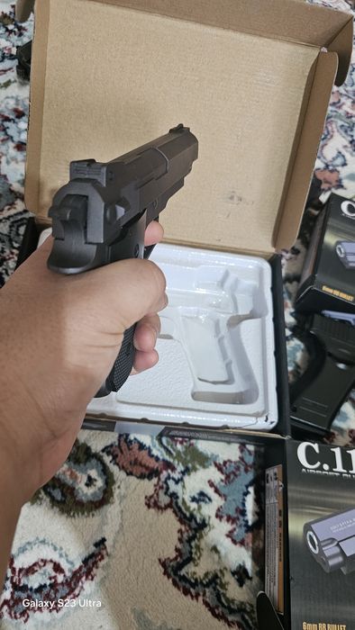 Продается игрушки пистолеты