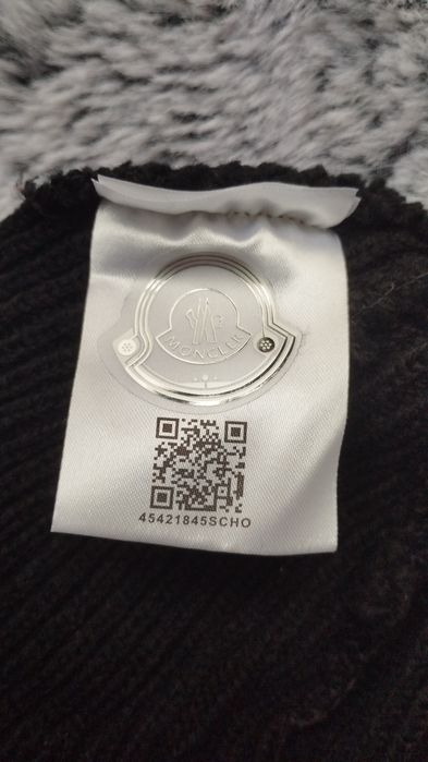 Căciulă Moncler Black