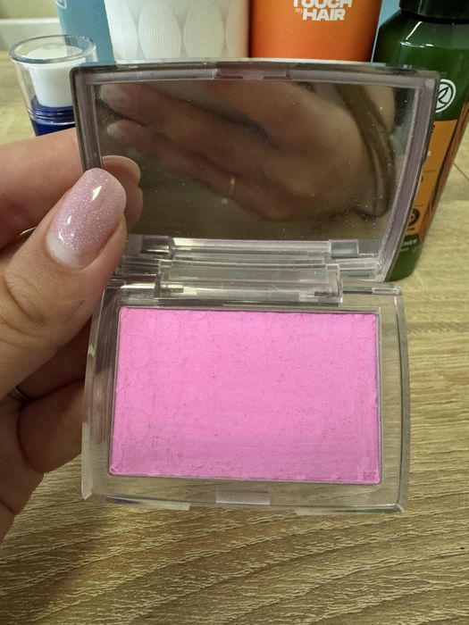 Декоративна и бяла козметика