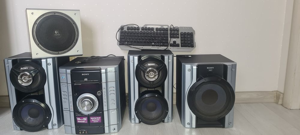 Музыкальный центр Sony