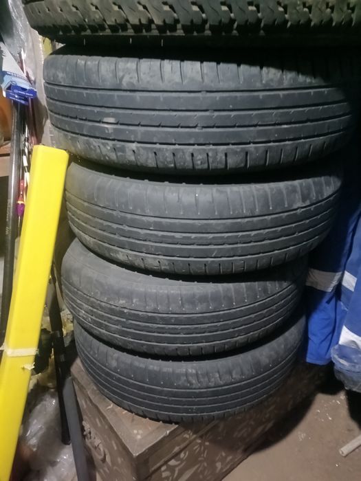 Продам комплект резины