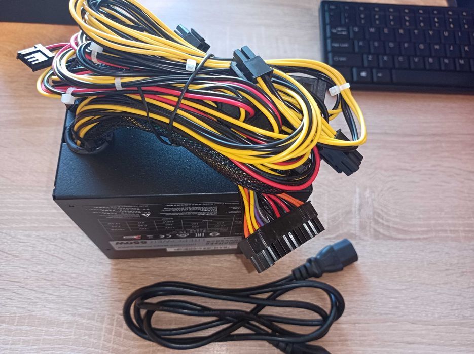 Sursa alimentare Thermaltake