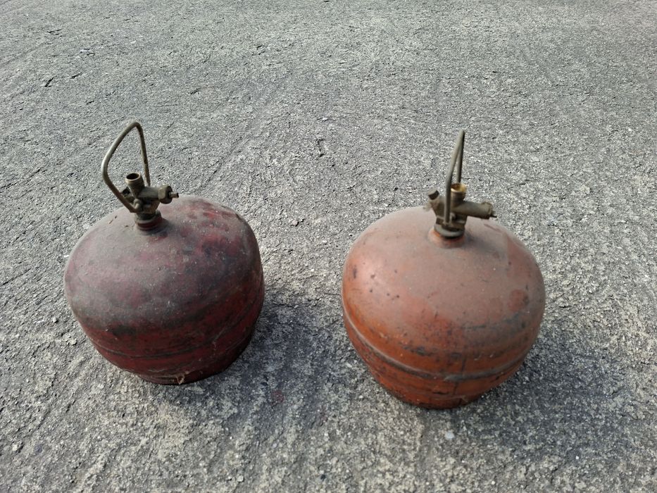 Газови бутилки 5л  2 броя-20€