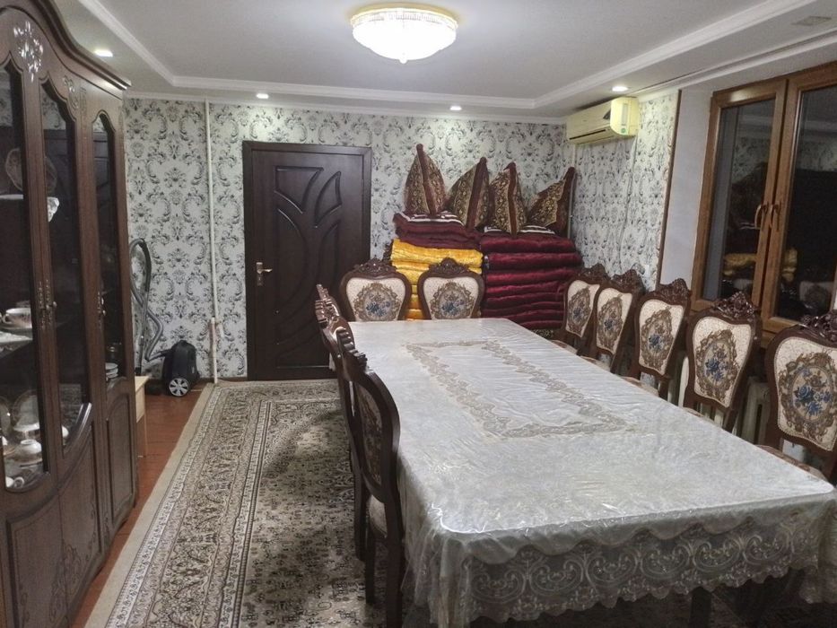 срочно!!Продаю квартиру 3комн переделанная в 4-х комн