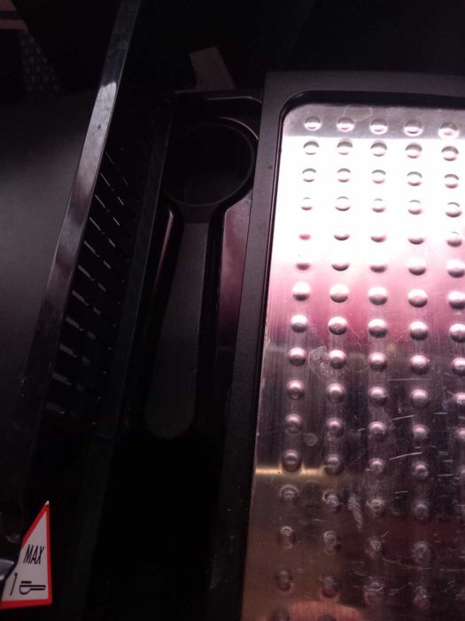 Продавам кафе машина AEG за части