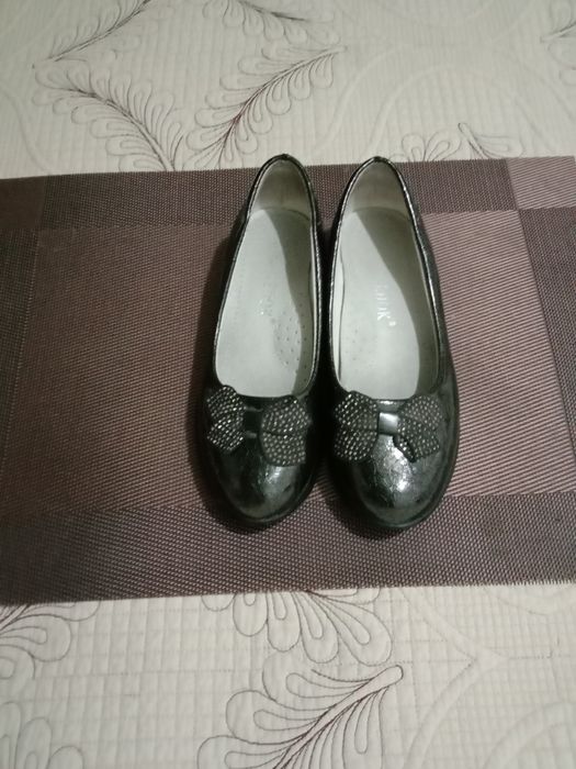 Ботиночки, Туфельки на девочку на 1,5 годика, 30 и 32  размера и ботин