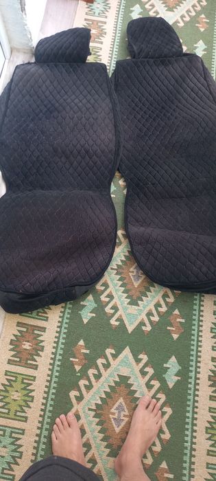 Продам передние чехлы. В хорошем состоянии.