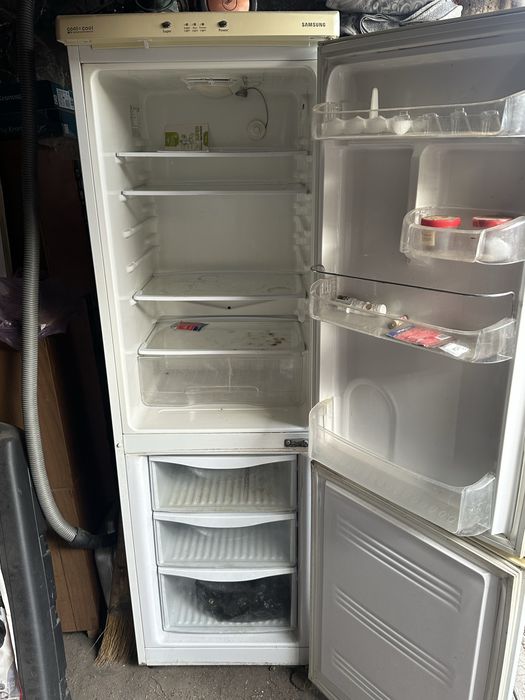 Продам холодильник