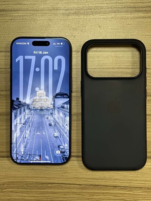 Iphone 17 PRO / в гаранция / пълен комплект