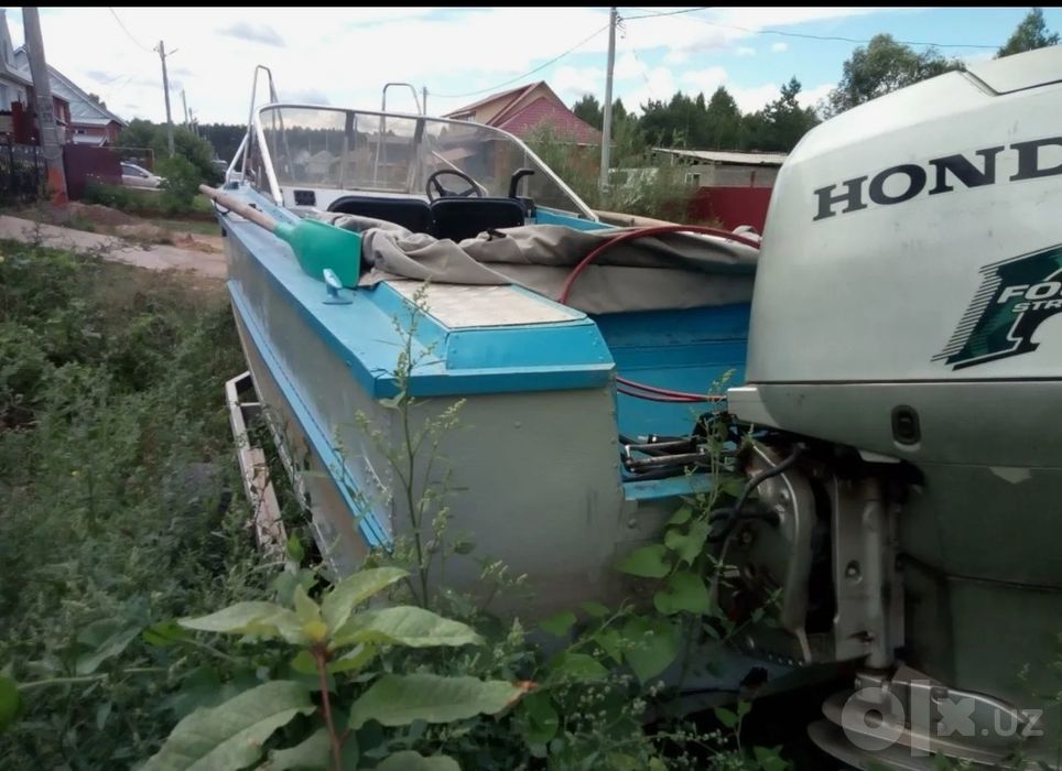 Продаётся Катер Амур с мотором Honda 90 4 такт