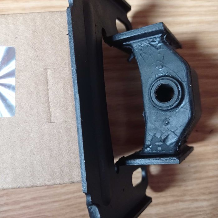 Nissan Almera резервна гума накладки оригинален ключ тампон NM-N16