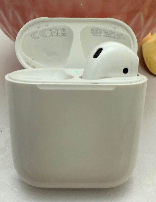 Airpods 2 поколения