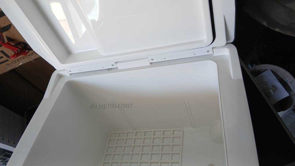 Хладилна кутия TZS FIRST AUSTRIA FA-5170-2 45 литра