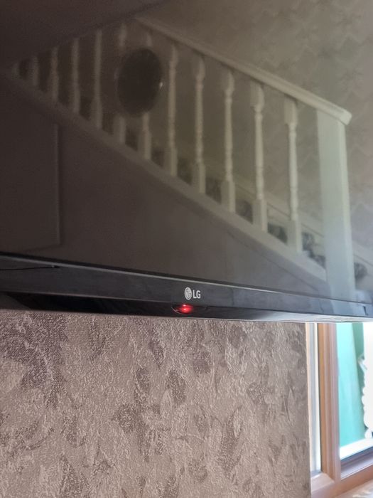 LG 50 tali TV sotiladi zor sastayanada