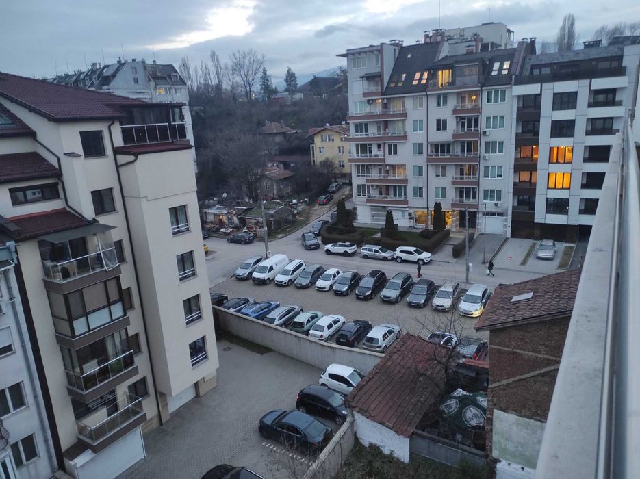 Продава четиристаен апартамент, мезонет в Редута, Слатина, 420000 евро